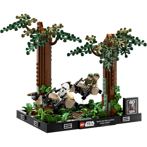 Endor™ Speeder Chase Diorama